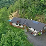 Rezidence U Jezera Hotel