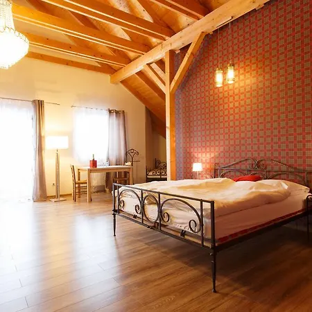Hotel Rezidence U Jezera *